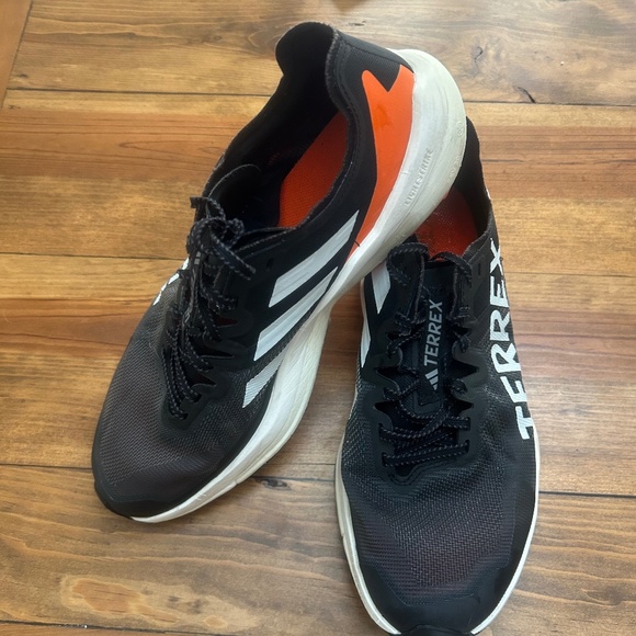 Adidas Men’s Terrex Agravic Trail Running Shoes - Picture 2 of 2